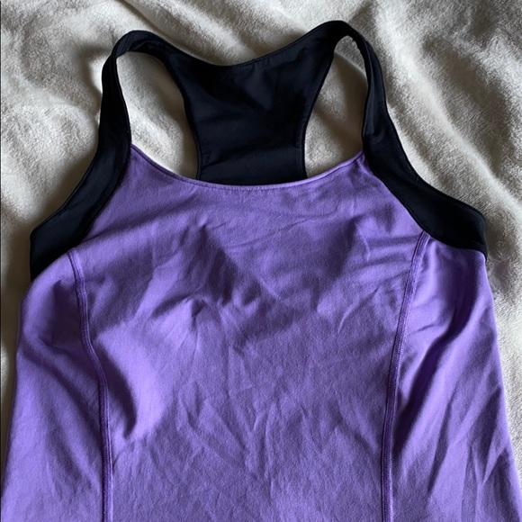 Under armour tank top with sports bra - Picture 1 of 3